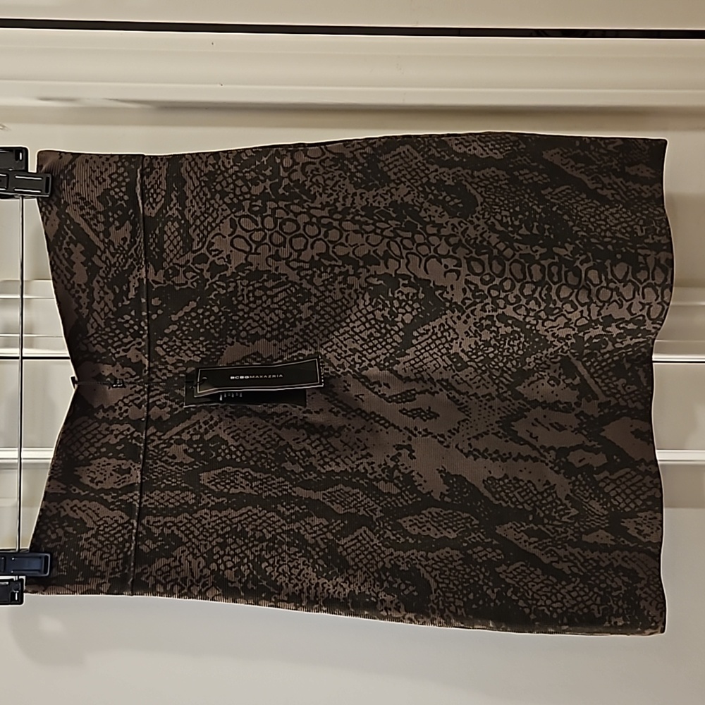 🆕 Vintage NWT BCBG Mediym Printed mini Skirt
